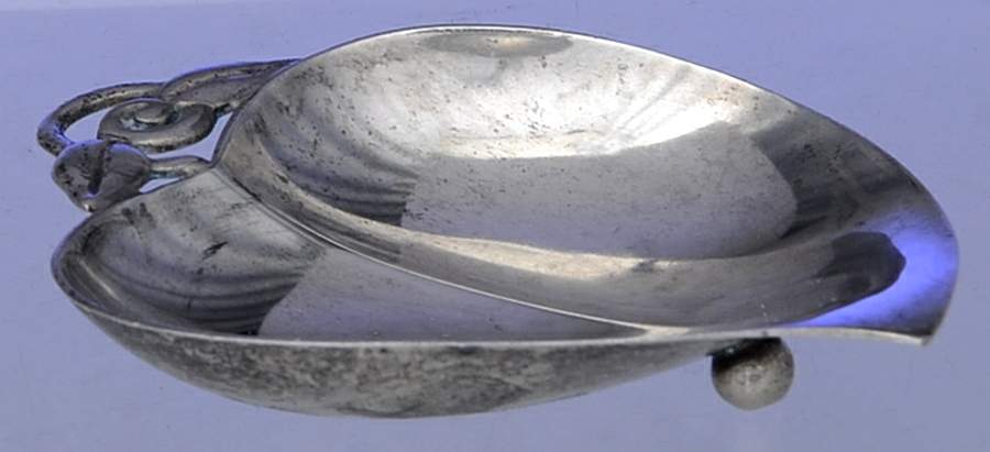 22886 (Sterling, Hollowware) 2" Heart Shape Bowl by Tiffany & CO SILVER-1