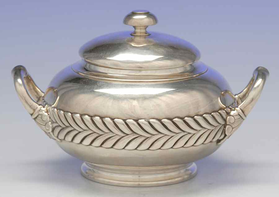 Wave Edge (Sterling, 1884, Laurel, Hollowware) Sugar Bowl & Lid by Tiffany & CO SILVER-1