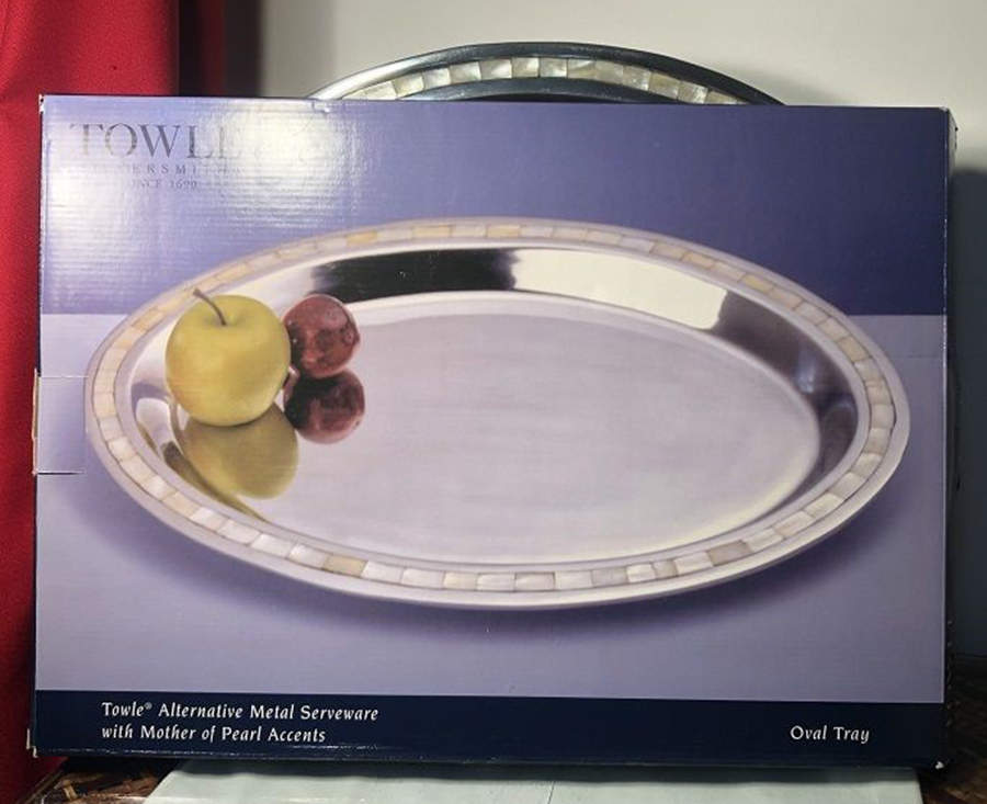 Mother of Pearl (Aluminum, Hollowware) 13" Oval Serving Platter by Towle Silver-1