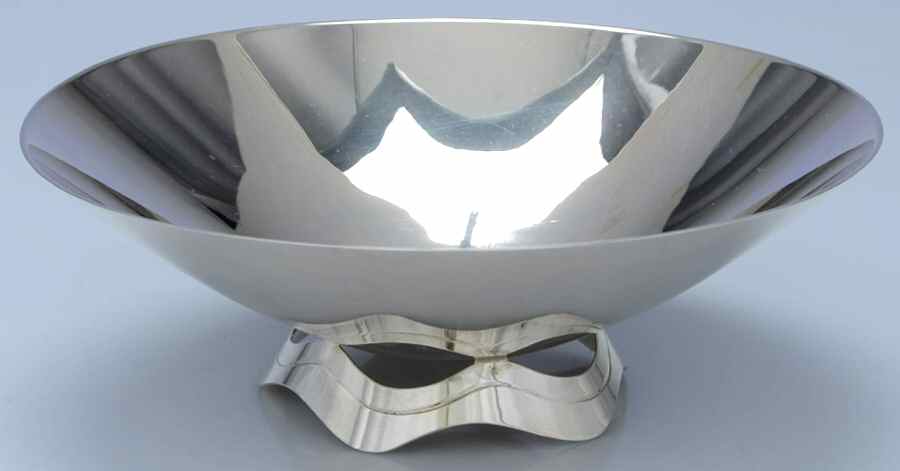 Wave (Sterling, Hollowware) Small Sterling Footed Bowl by Tiffany & CO SILVER-1