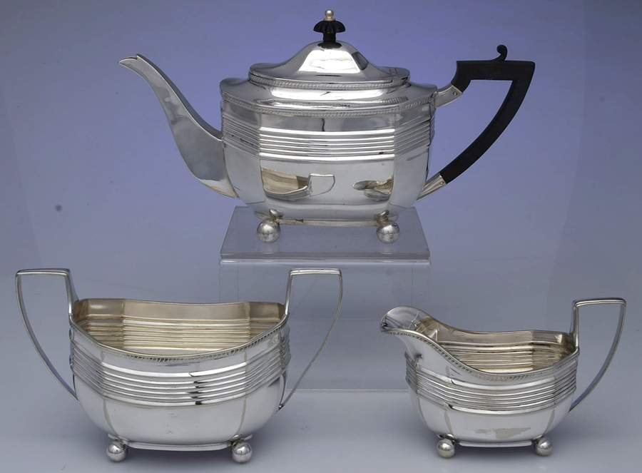 8411 (Silverplate, Hollowware) 3 Pc Tea Set (PTP, PCR, PSUO) by Thomas Bradbury&Sons-1