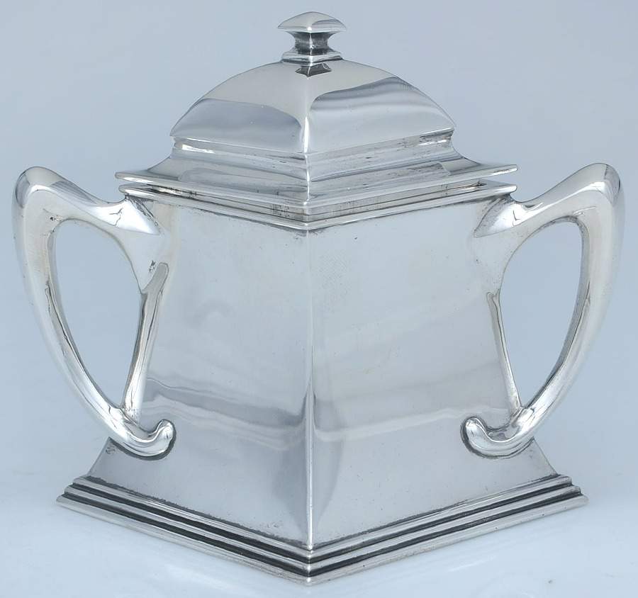 7630 (Sterling, Hollowware) Sugar Bowl & Lid by Towle Silver-1