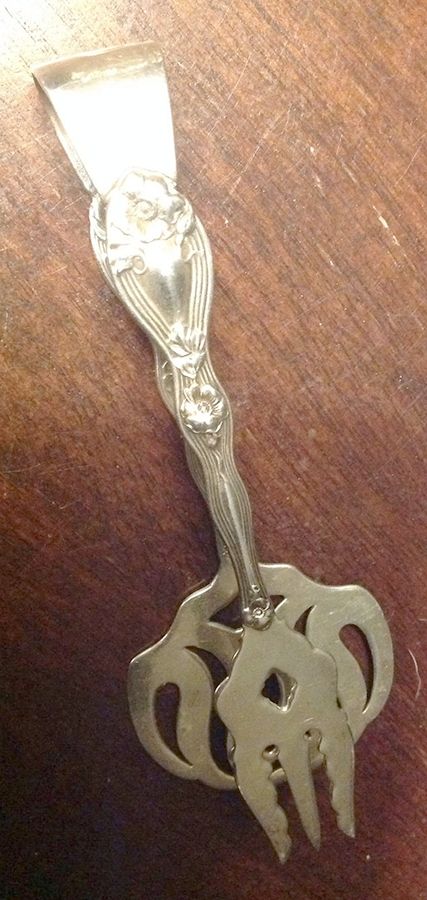 La Fleurette (Sterling, 1904) Small Solid Sandwich Tongs by Unger Brothers-1