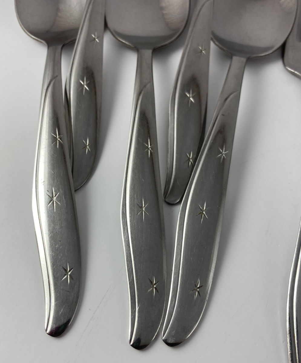 UTI53 (Stainless) Place/Oval Soup Spoon by Utica-1
