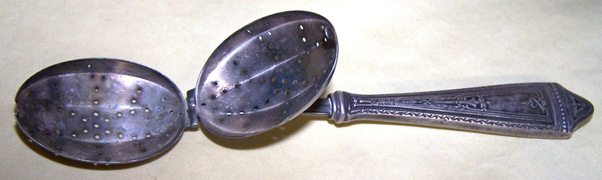 UNF380 (Sterling) Individual Tea Ball Spoon,Hollow,Slvp Bowl by Unknown Mfg Silver-1