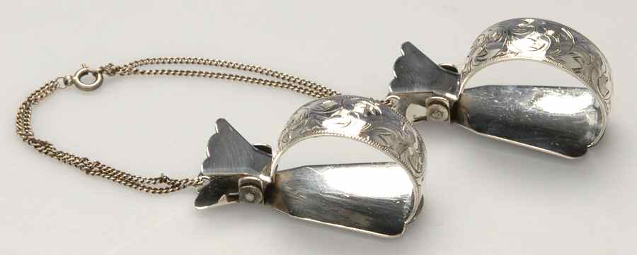 Sterling Hollowware 2 Clips Attached with Chain by Unknown Manufacturer-1