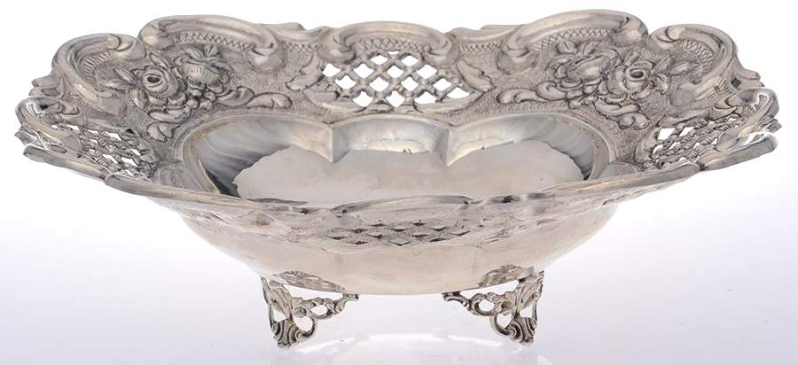 Sterling Hollowware 10" 4 Toed Round Centerpiece by Unknown Manufacturer-1