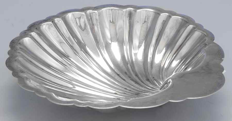 Sterling Hollowware 6" Shell Shape Bon Bon by Unknown Manufacturer-1
