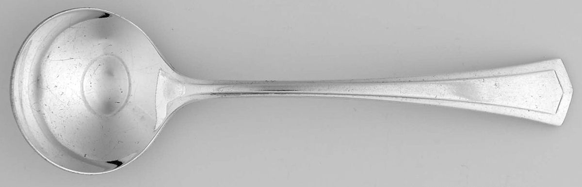 Farmington (Silverplate, 1917) Round Bowl Soup Spoon (Bouillon) by Universal Silver-1