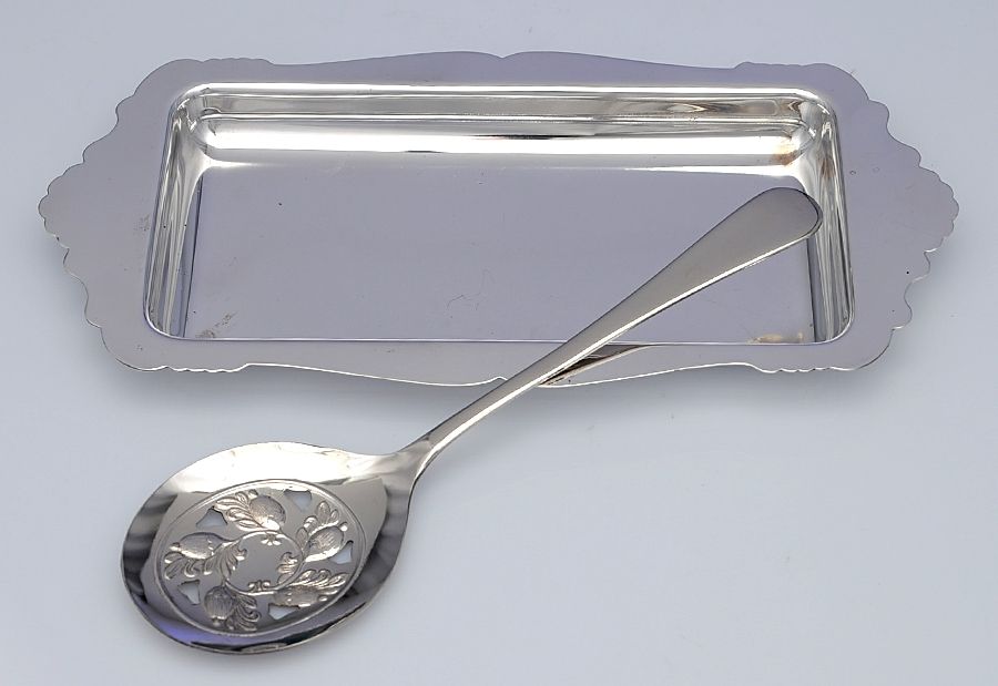UNF451 (Silverplate) 2 Piece Cranberry Serving Set with Box by Unknown Mfg Silver-1