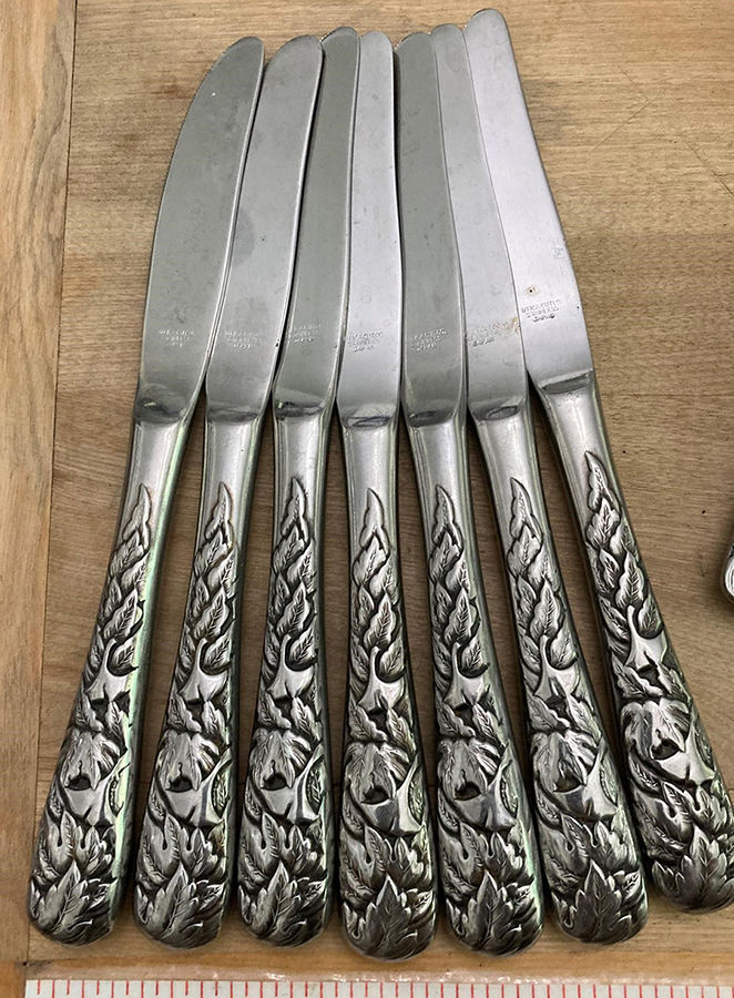 UTI33 (Stainless) Modern Solid Knife by Utica-1