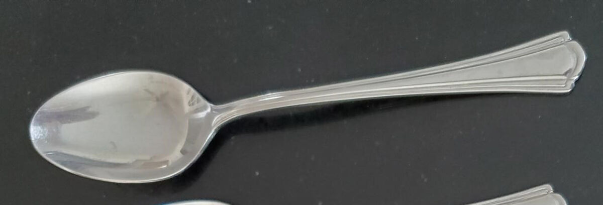 UNF477 (Stainless) Place/Oval Soup Spoon by Unknown Mfg Silver-1