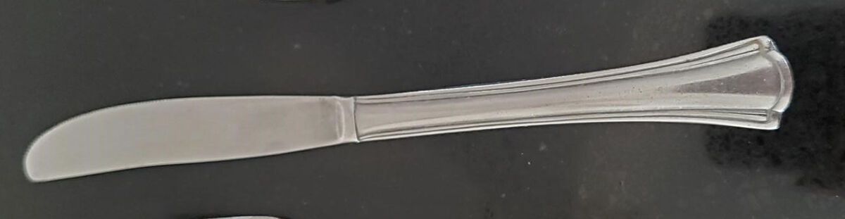 UNF477 (Stainless) Modern Solid Knife by Unknown Mfg Silver-1