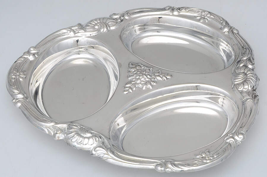 Silverplate Hollowware 3 Part Relish W/No Glass Liner by Unknown Manufacturer-1