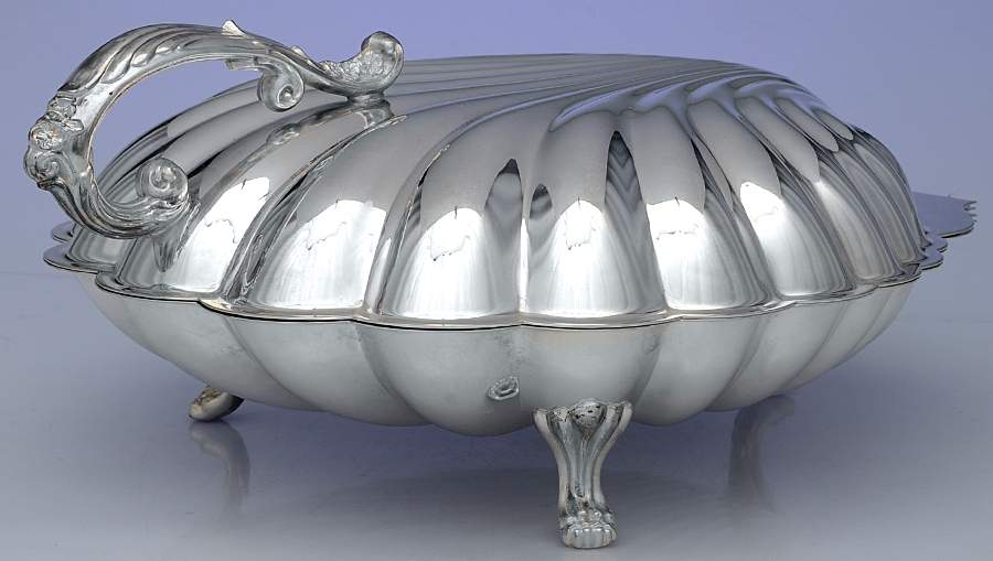 Silverplate Hollowware Shell Shape Centerpiece 3 Toed with Hinged Lid by Unknown Manufacturer-1