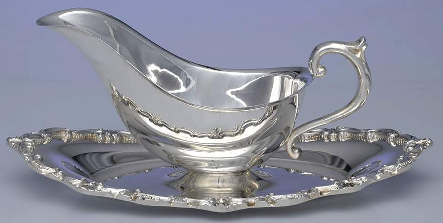 Silverplate Hollowware Plated Gravy Boat with Attached Underplate by Unknown Manufacturer-1