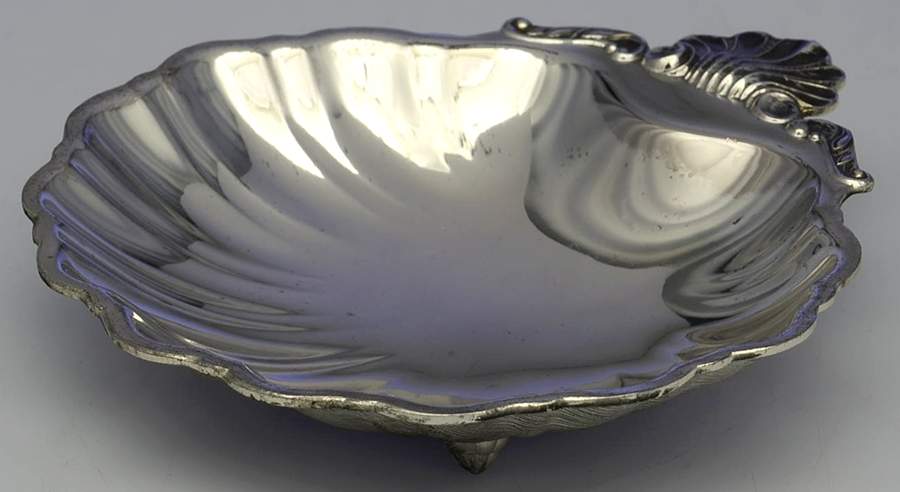 Silverplate Hollowware 5" Shell Shape Bon Bon by Unknown Manufacturer-1