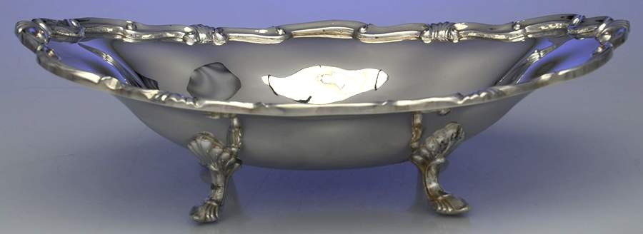 Silverplate Hollowware 13" Oval Bowl by Unknown Manufacturer-1