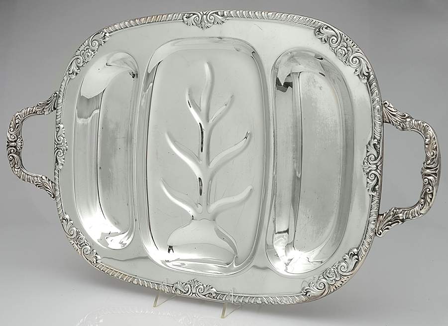 Silverplate Hollowware Medium Platter Footed Meat Platter with Well by Unknown Manufacturer-1