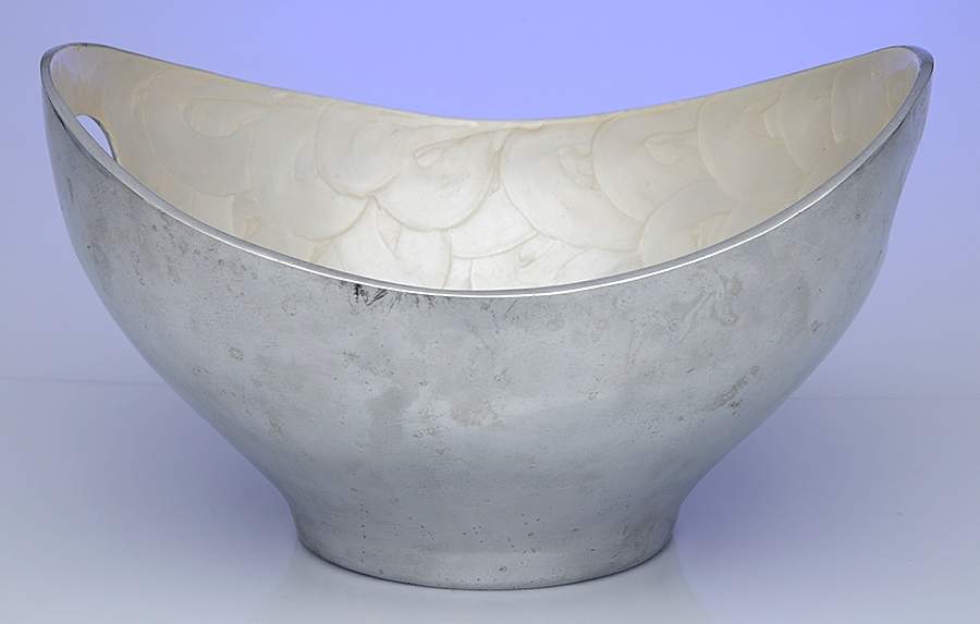 Pewter Hollowware 11" Round Footed Centerpiece by Unknown Manufacturer-1
