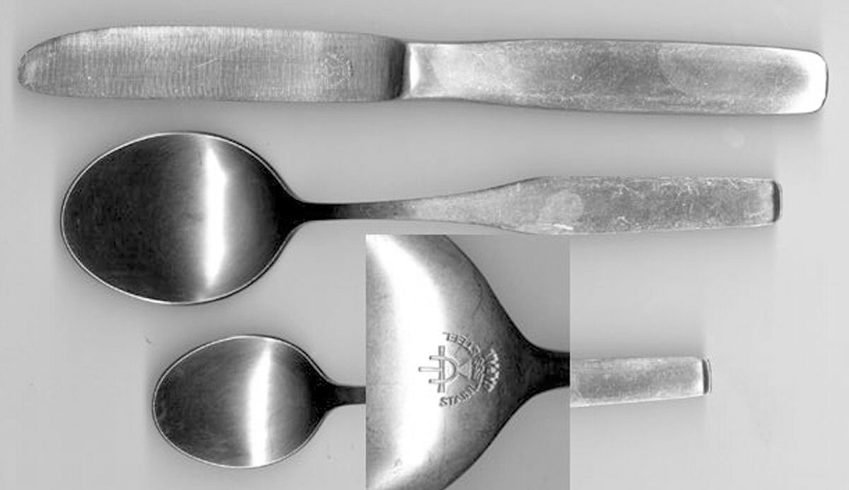 UNF568 (Stainless) Modern Solid Knife by Unknown Mfg Silver-1
