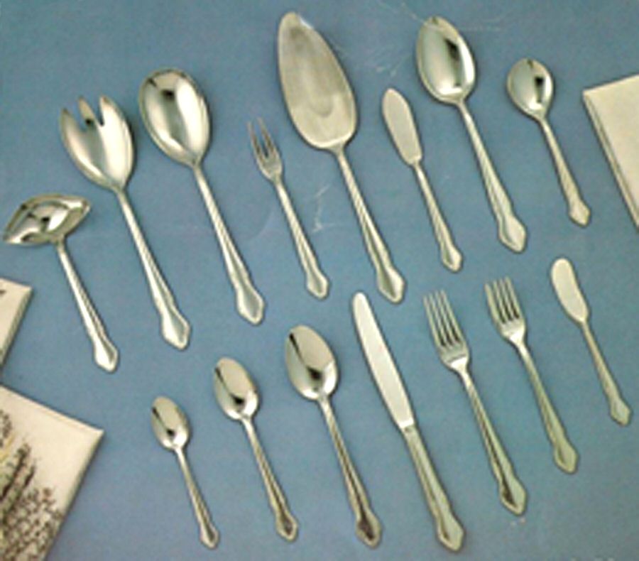 Marie Antoinette (Sterless) Pie Server with Stainless Blade by Unknown Mfg Silver-1