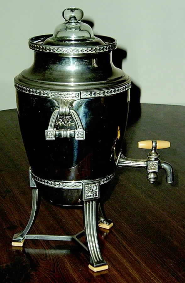 9189 (Silverplate, Hollowware) Silverplate Coffee Urn by Universal Silver-1