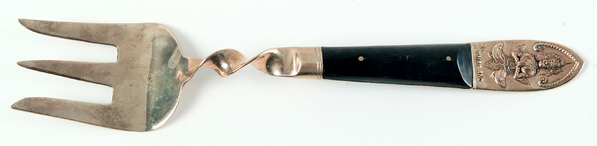 Thailand Medium Solid Cold Meat Serving Fork by Unknown Mfg Silver-1