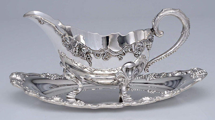 England Silverplate Hollowware Gravy Boat & Underplate by Unknown Manufacturer-1