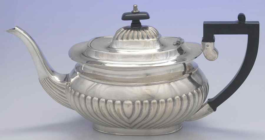 England Silverplate Hollowware Teapot by Unknown Manufacturer-1