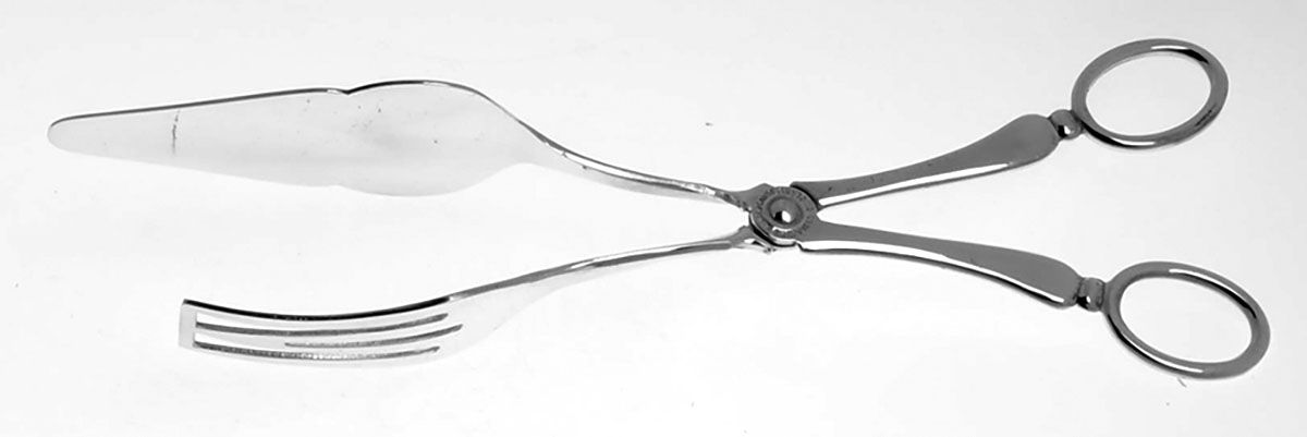 England Silverplate Flatware Solid Pastry Tongs by Unknown Mfg Silver-1