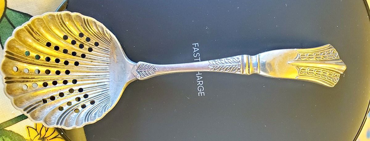 UNF894 (Silverplate) Small Sugar Sifter by Unknown Mfg Silver-1