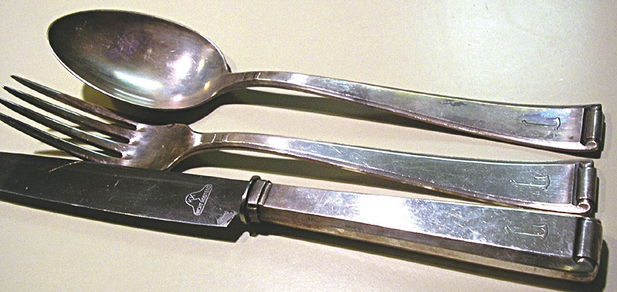 UNF902 (Silverplate) Fork by Unknown Mfg Silver-1