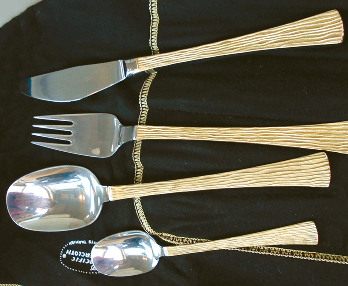 UNF1530 (Gold Electroplate) Fork by Unknown Mfg Silver-1