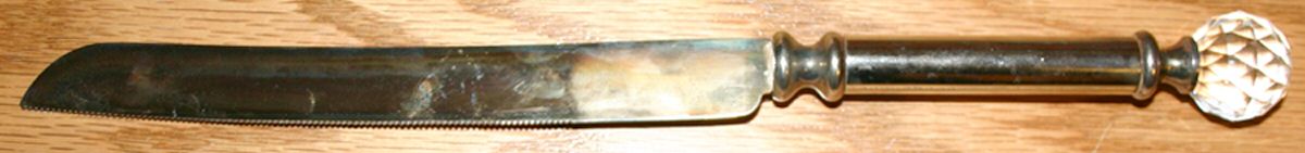 UNF1067 (Silverplate) Wedding Cake Knife with Stainless Blade by Unknown Mfg Silver-1