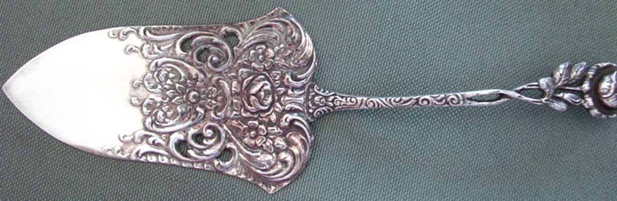 90-3 (Silverplate) Solid Pie Server by Unknown Mfg Silver-1