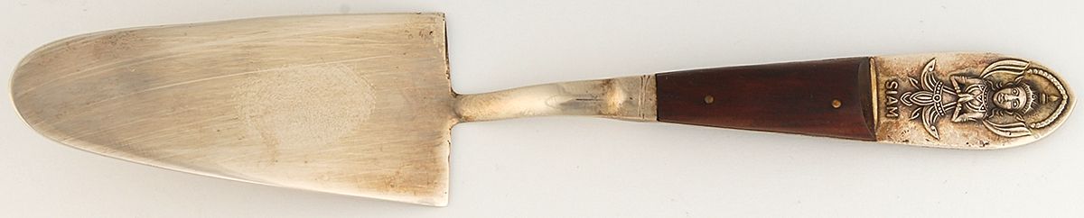 Siam-Brown (Brass)-Brown Handle Solid Pie Server by Unknown Mfg Silver-1
