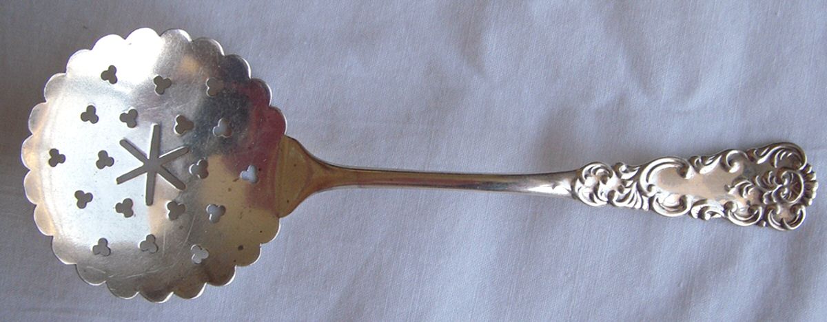 FES18 (Sterling) Solid Bon Bon Spoon with Pierced Bowl by Fessenden-1