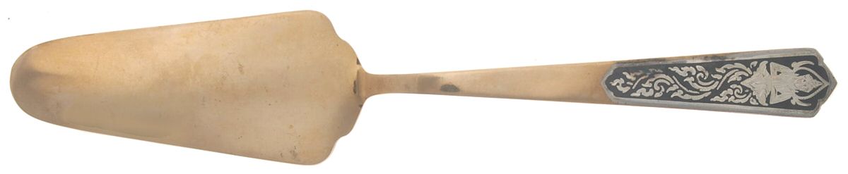 Siam-Fanco (Bronzeware) Solid Pie Server by Unknown Mfg Silver-1