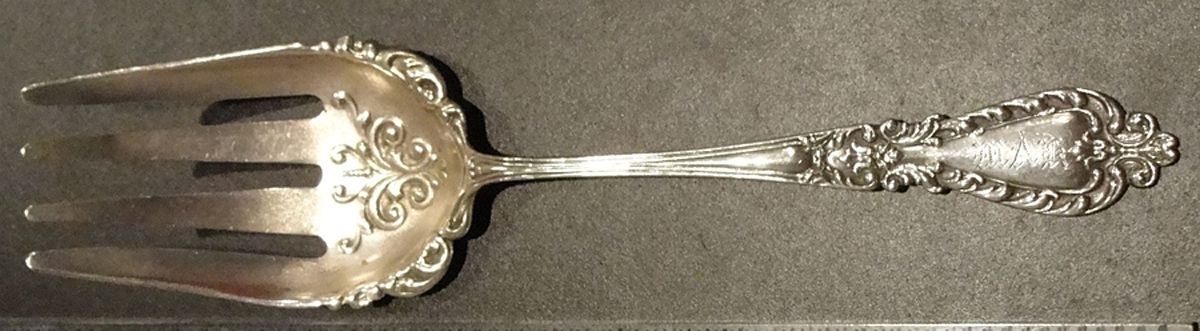UNF1237 (Sterling) Large Solid Cold Meat Serving Fork by Unknown Mfg Silver-1