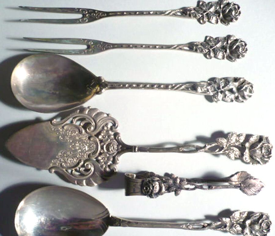 800-104 (Sterling) Small 2-Tine Cold Meat Serving Fork by Unknown Mfg Silver-1