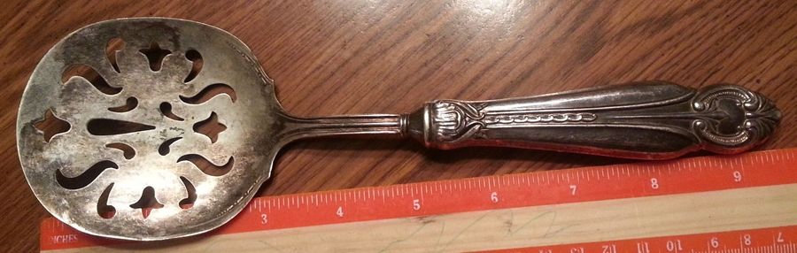 UNF1899 (Sterling) Tomato Server with Silverplate Blade by Unknown Mfg Silver-1