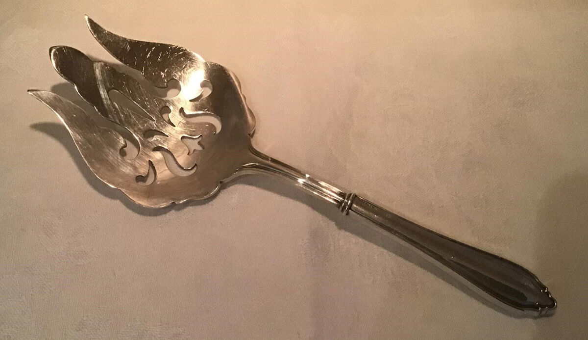 UNF1145 (Sterling) Small Solid Cold Meat Serving Fork by Unknown Mfg Silver-1