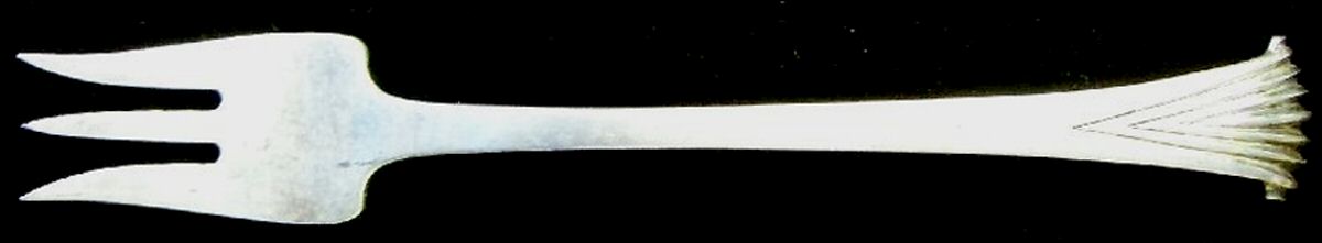 UNF1904 (Sterling) Cocktail/Seafood Fork by Unknown Mfg Silver-1