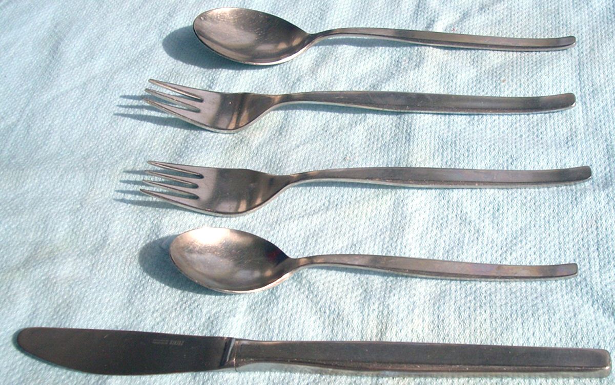 UNF1282 (Stainless) Fork by Unknown Mfg Silver-1