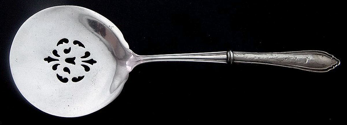 UNF1912 (Sterling) Tomato Server with Silverplate Blade by Unknown Mfg Silver-1