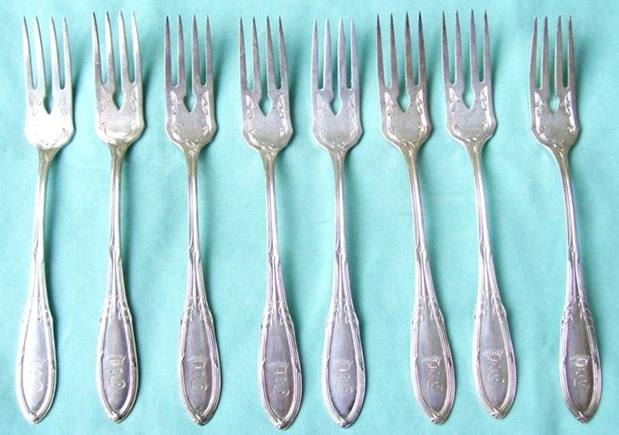 800-111 (Sterling) Individual Solid Fish Fork by Unknown Mfg Silver-1