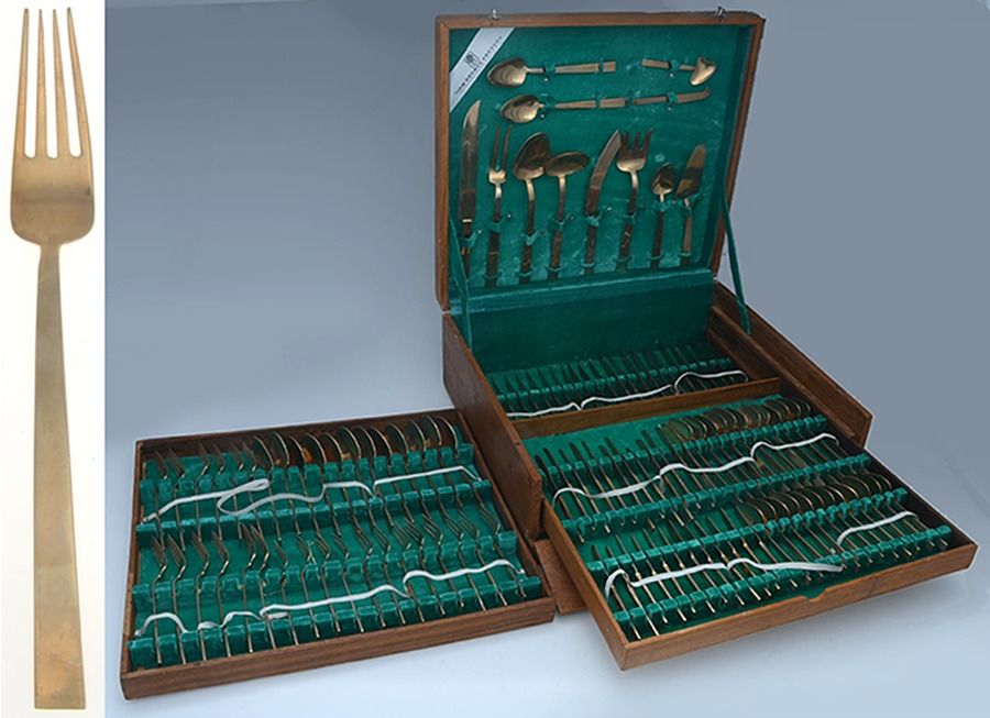 Bronzeware w/Rosewood Handle 144 Piece Set & Wood Case by Unknown Mfg Silver-1