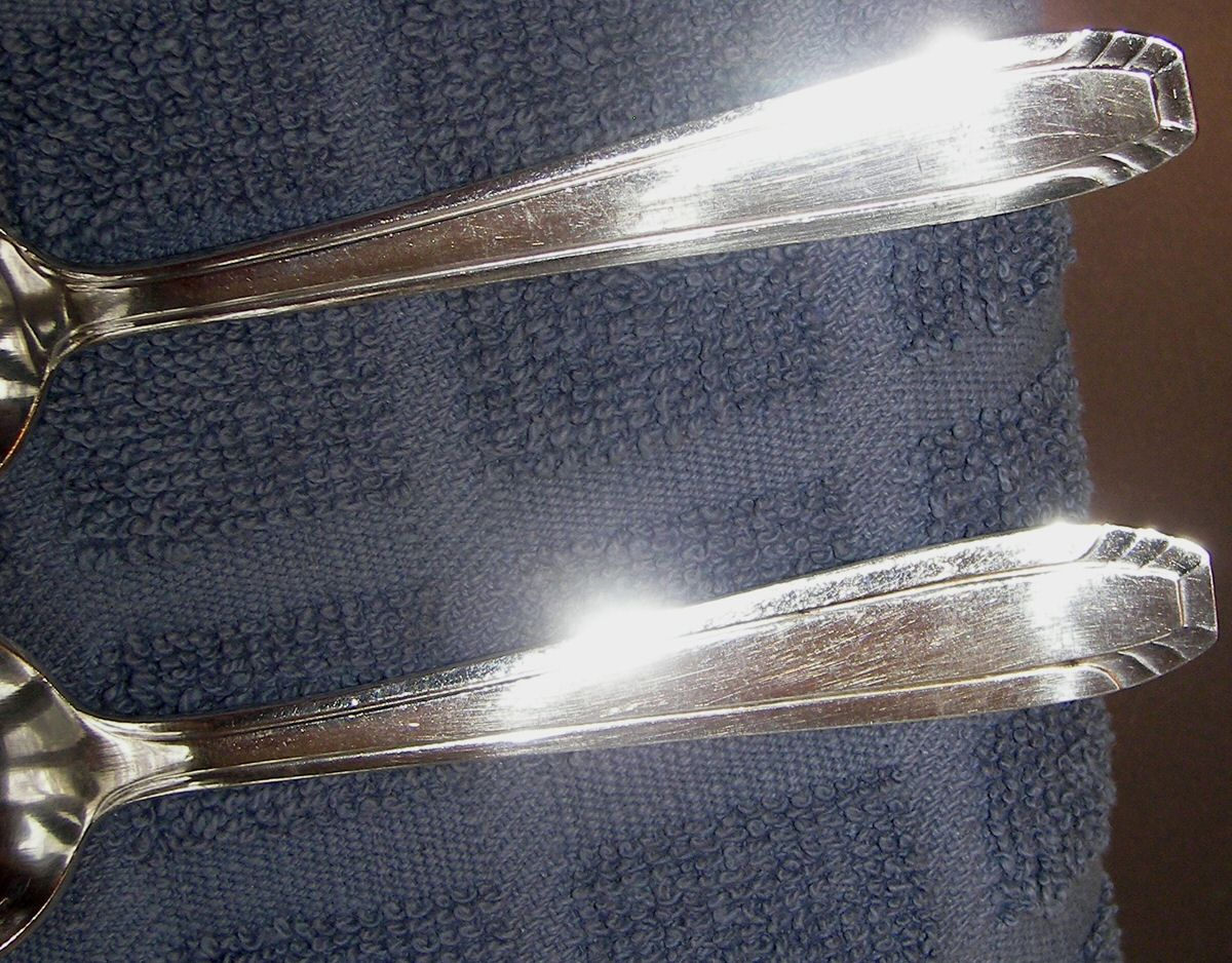 UNF1942 (Stainless) Place/Oval Soup Spoon by Unknown Mfg Silver-1