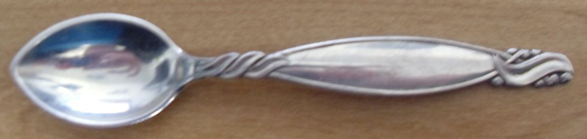 UNF1949 (Sterling) Teaspoon by Unknown Mfg Silver-1